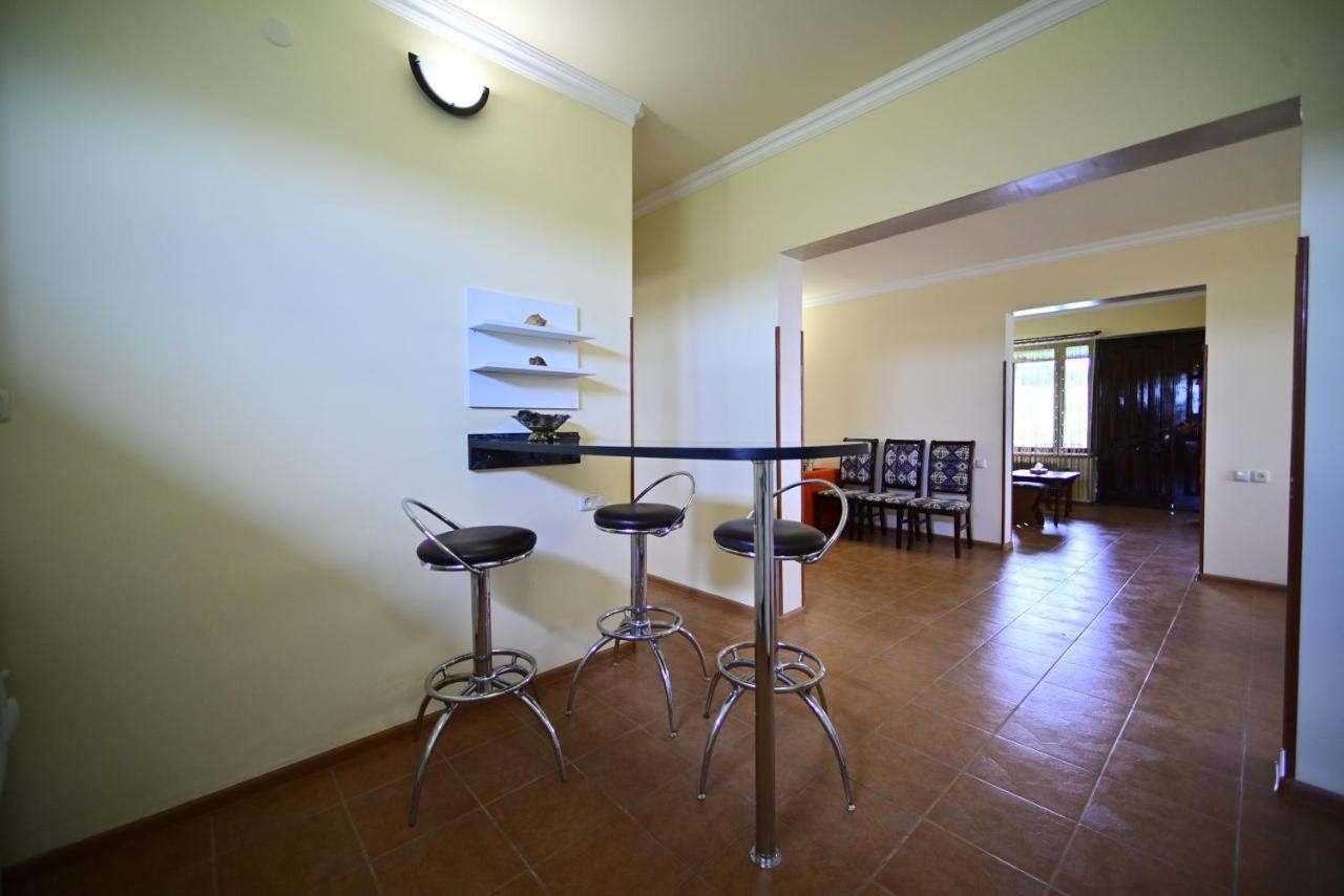 Sevan Tarsus Guesthouse Tsovazard Экстерьер фото
